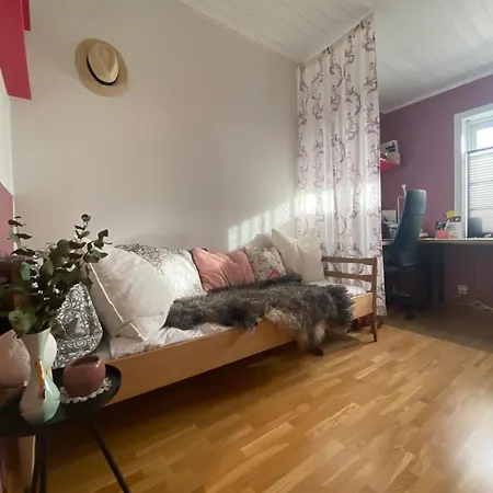 Apartamento Spacious With Loft Livingroom And Workspace