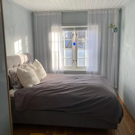 Daire Spacious With Loft Livingroom And Workspace Halden